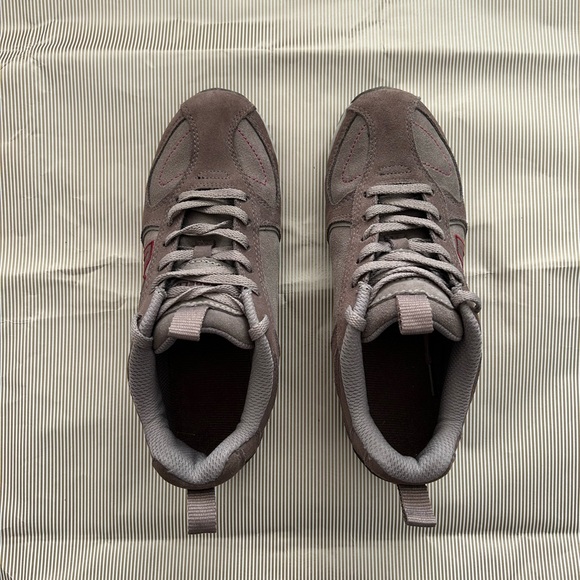 Merrell Hiking Shoes - Picture 2 of 4